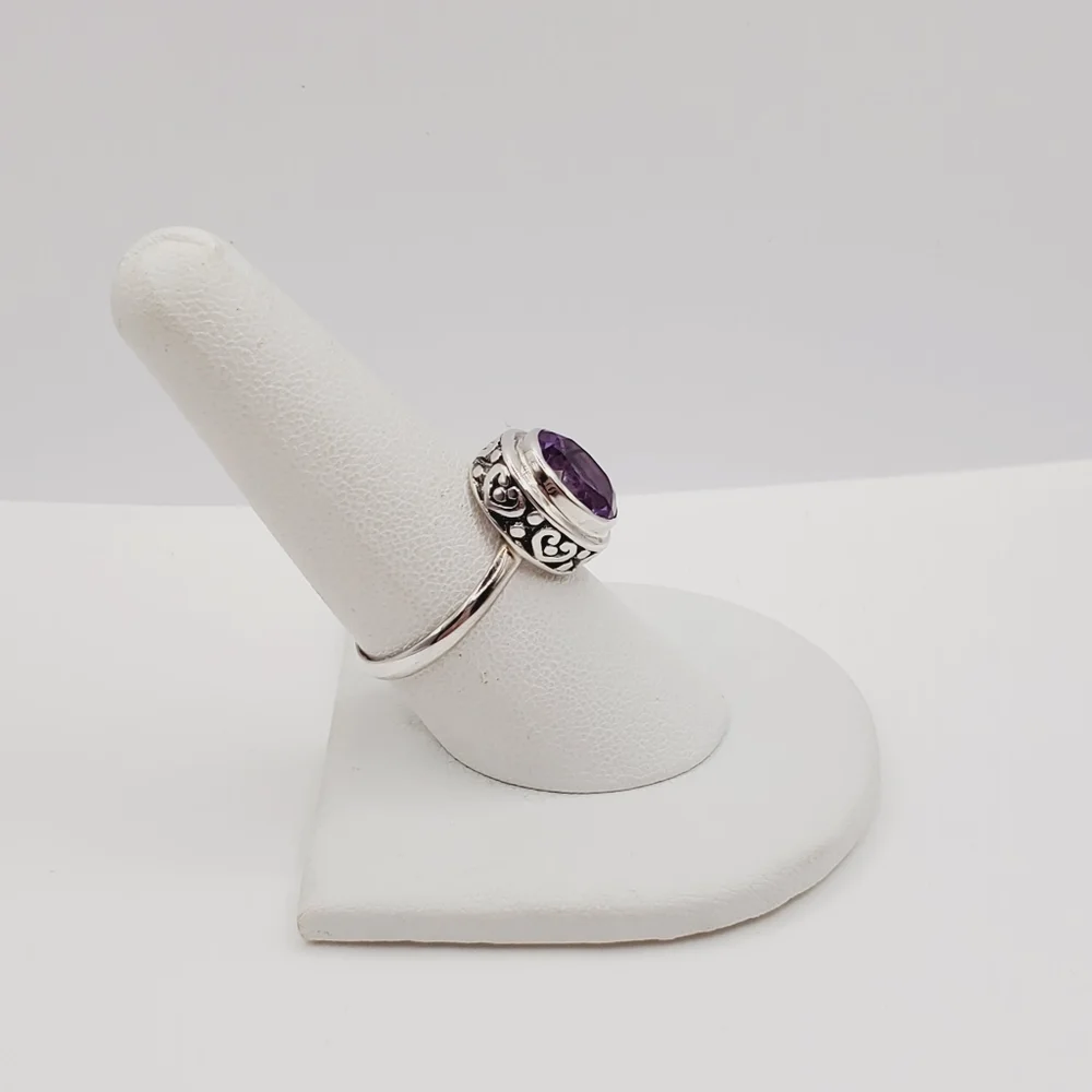 Bezel Set Oval Shaped Amethyst 925 Sterling Silver Heart Design Ring
